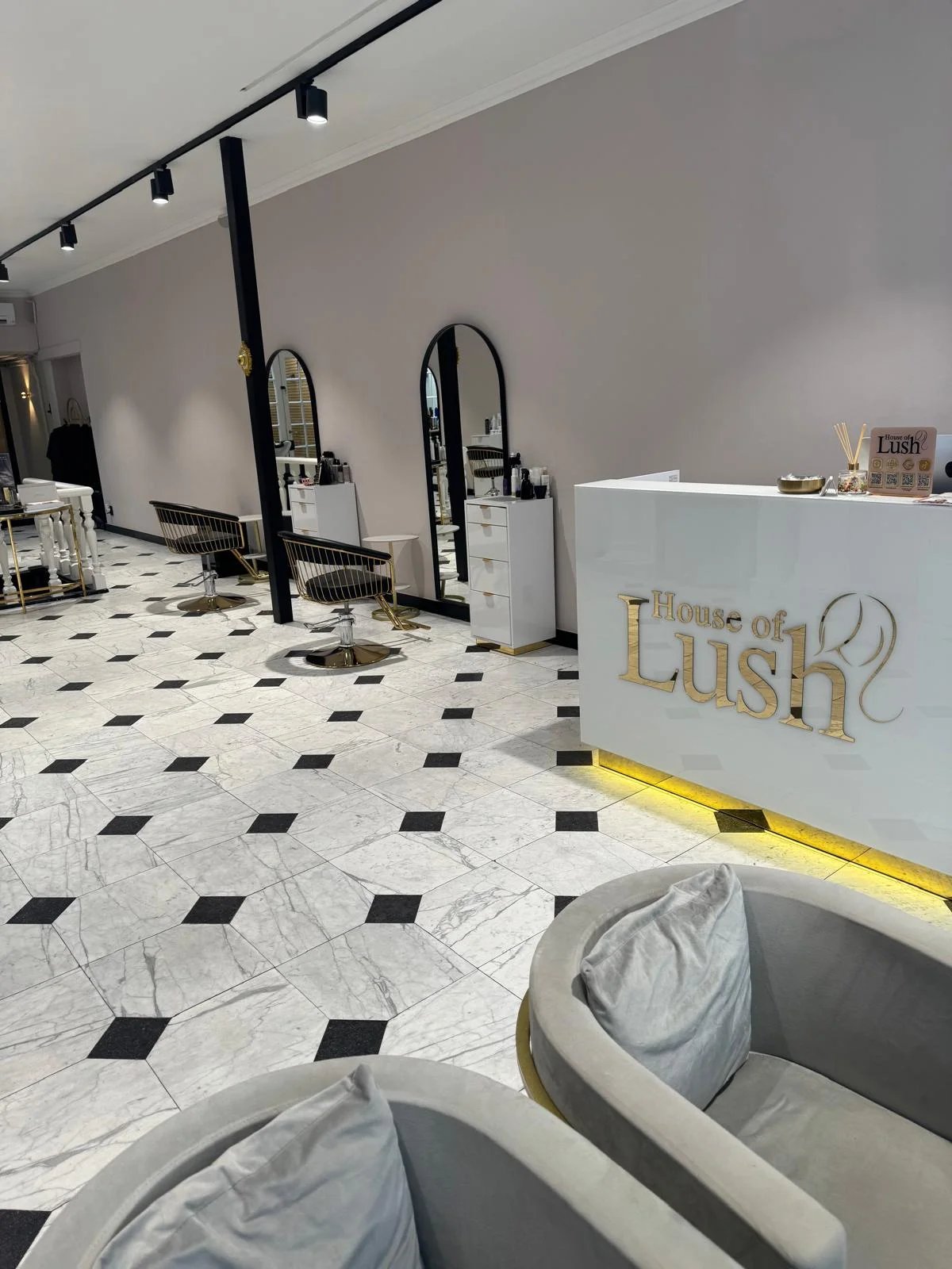 Haarstyling en kleurtechnieken bij House of Lush Utrecht - Moderne salon met ervaren stylisten